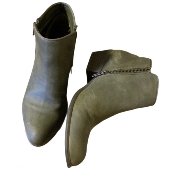 Esprit Shoes - Esprit Green Zipper Booties - Women’s Size 7